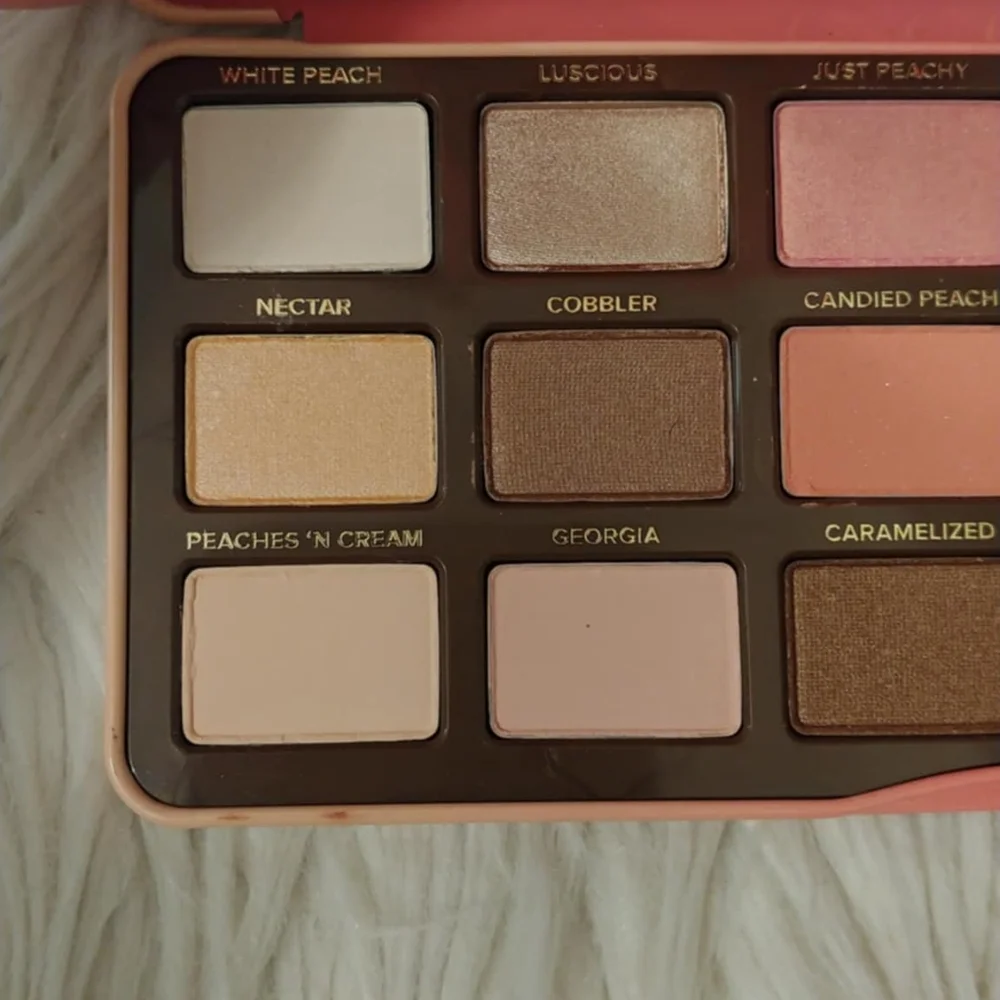 🍑FIRM! NWT TOO FACED SWEET PEACH EYESHADOW PALETTE (LAST ONE AVAILABE)